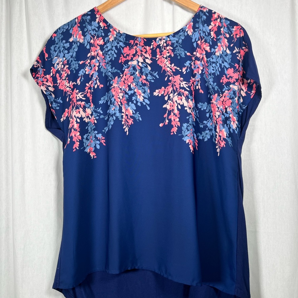 Market & Spruce Navy Blue Floral Blouse